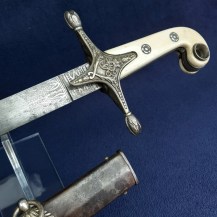 British Mameluke Sword for a Royal Equerry to Queen Victoria 9